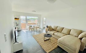 Large 1 Bedroom In Center With Terrace & Parking -67B